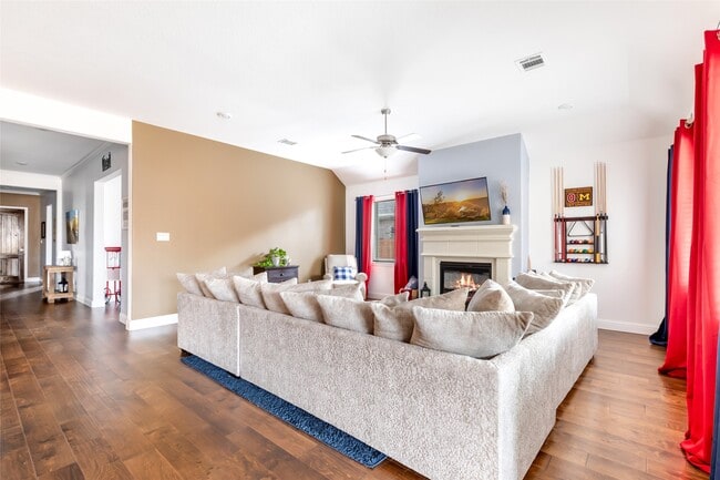 Building Photo - 16907 Kyler Crk Trl