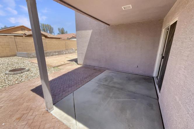 Covered Patio - 15298 W Adams St