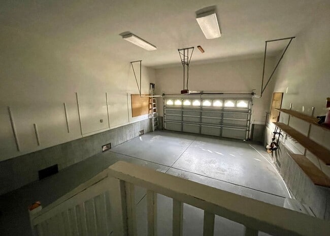 Building Photo - Available June 10th. Beautiful 3 BR/2 BA Home in Seaside Farms!