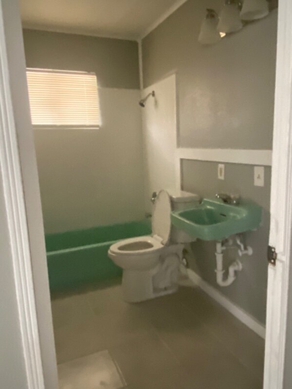 Building Photo - 146 Bernice Dr