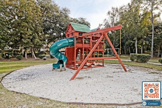 Building Photo - Upgraded North End Villa - Cotton Hope Community!