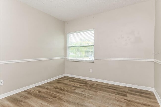 Building Photo - 1517 Colony Ave