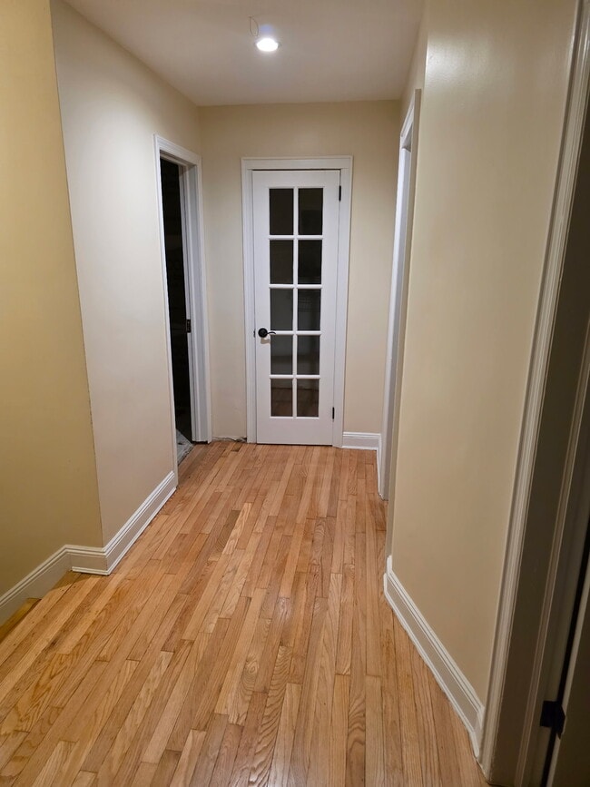 Building Photo - 109 Beverly Rd