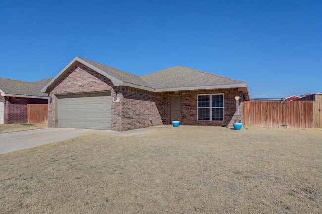 Building Photo - Wonderful 3 Bed 2 Bath in Willow Bend!
