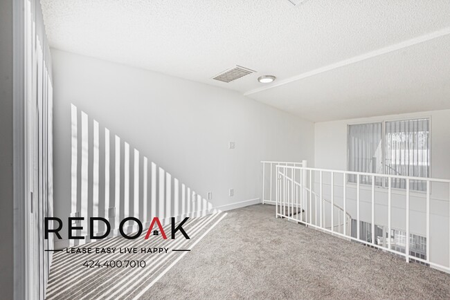 Building Photo - 8430 1/2 Cedros Ave-333