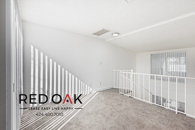 Building Photo - 8430 Cedros Ave