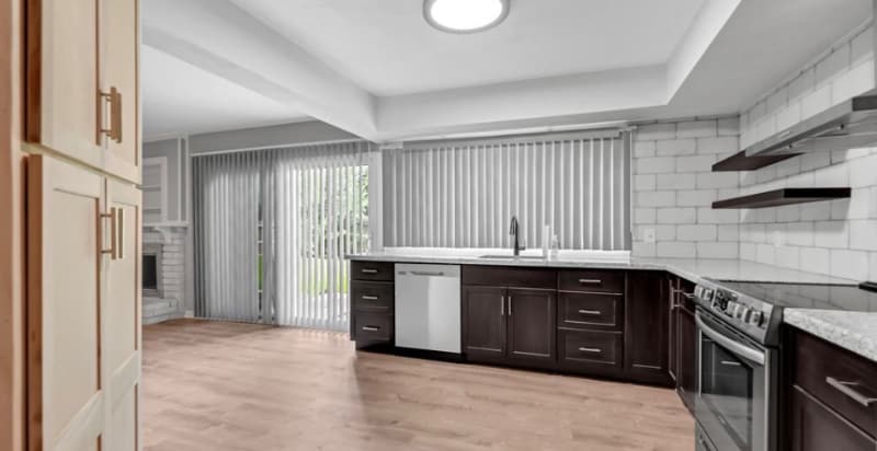 Building Photo - 2239 Fairgreen Dr