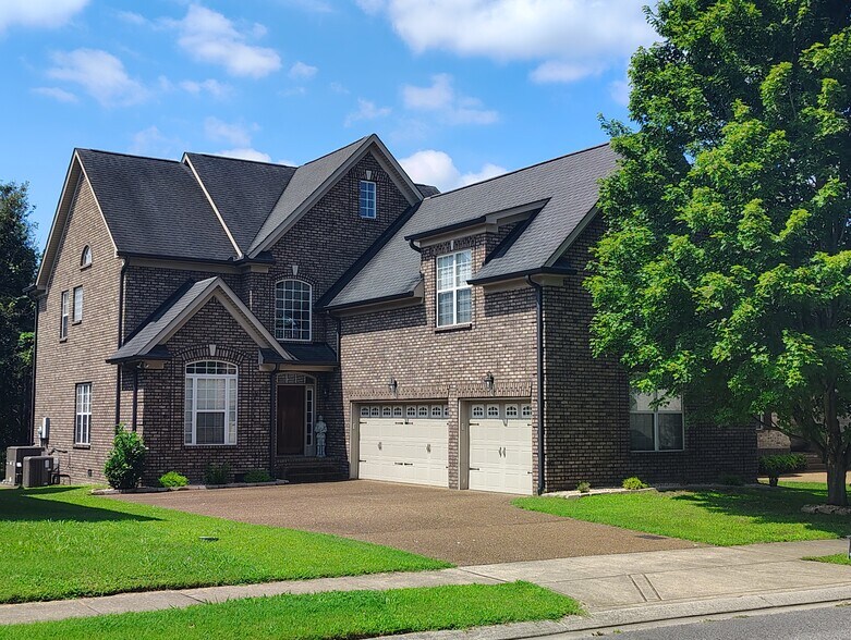 Primary Photo - 110 Ruland Cir