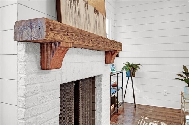 Building Photo - 3081 Rhodenhaven Dr NW