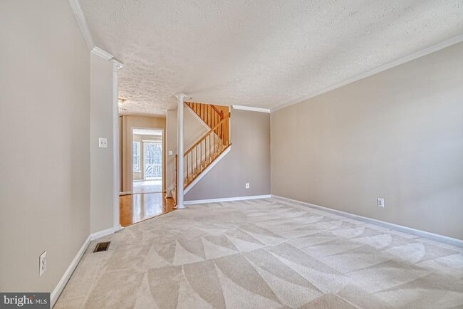 Building Photo - 206 Colgate Dr