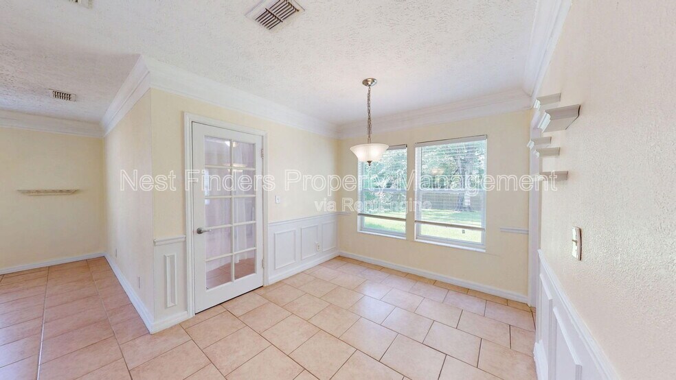 Building Photo - 4694 Timuquana Rd