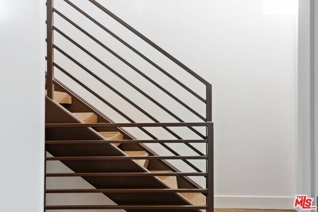 Building Photo - 1902 Liberty Ct