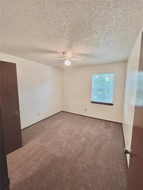 Building Photo - 312 Falcon Ct