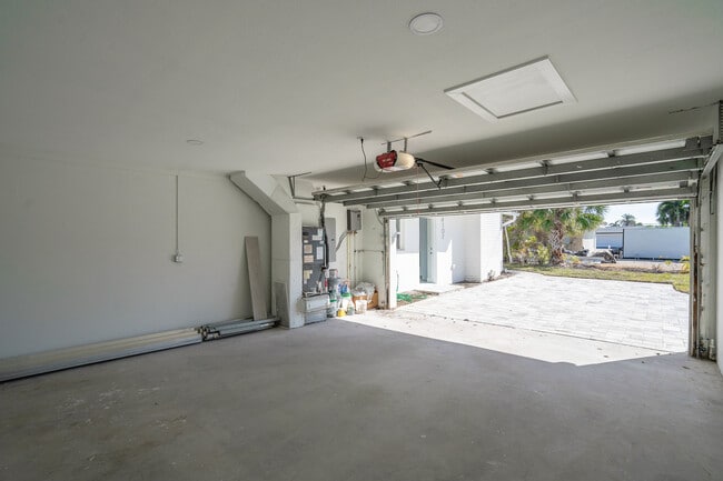 Building Photo - 4107 Miller Dr