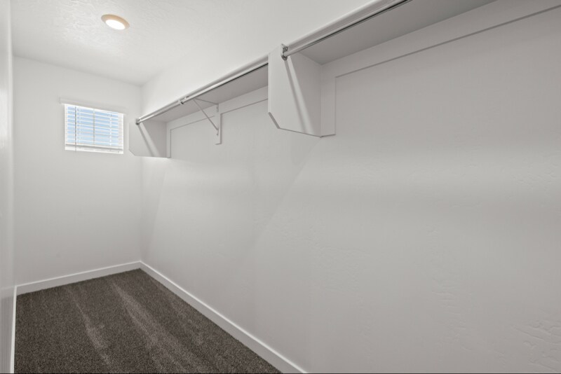 Building Photo - 1522 720 N