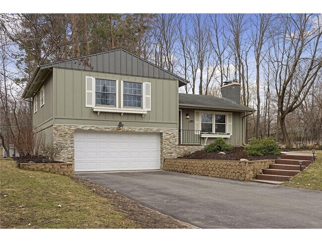 Building Photo - 27405 Pine Bend
