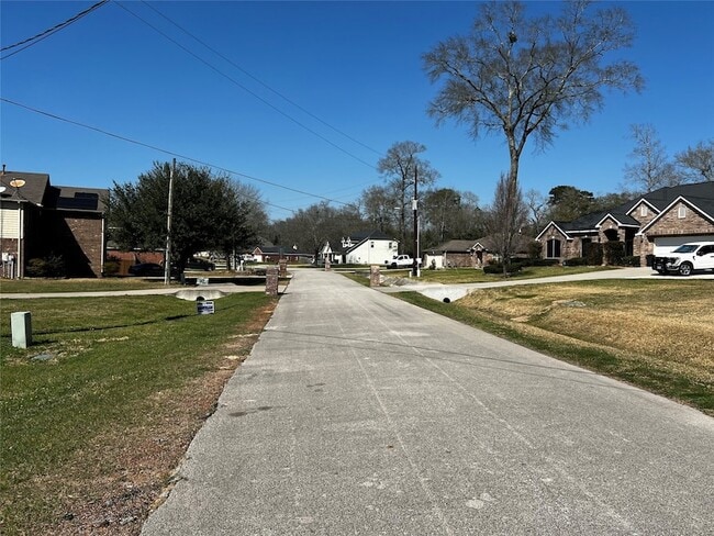 Building Photo - 10621 Sunflower Dr