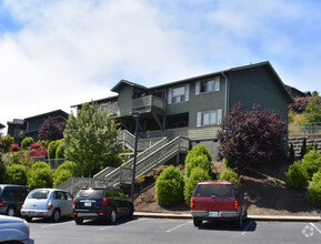 Building Photo - Beacon Crest