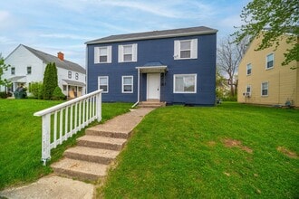 Building Photo - 2906-2912 Ruhl Ave