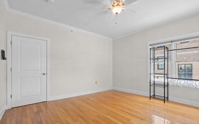 Building Photo - 5501 Hudson Ave