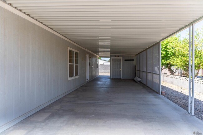 Building Photo - 10772 S Williams Ave