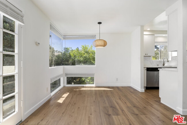 Building Photo - 4238 Whitsett Ave