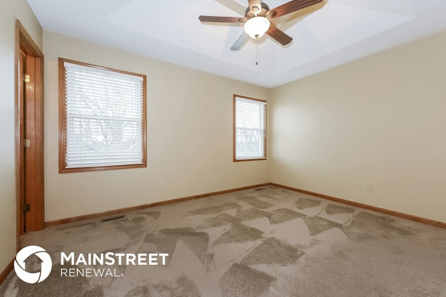 Building Photo - 18425 E Arrowhead Ln