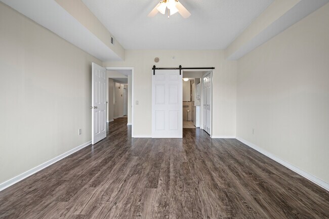 Building Photo - 301 Beacon Ridge Dr
