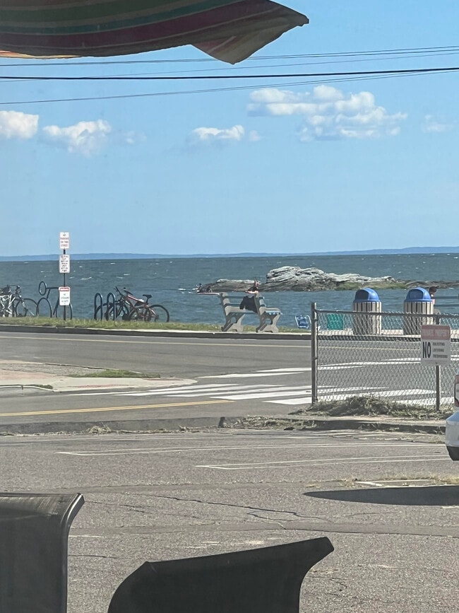 Building Photo - 157 1/2 Kings Hwy