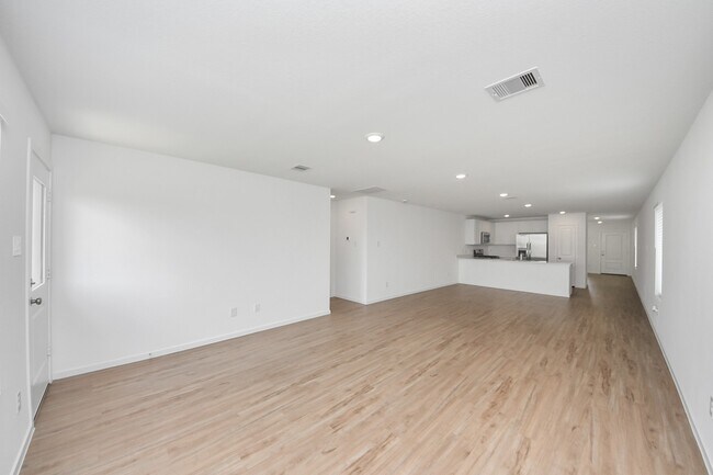 Building Photo - 3037 Pensacola Dr