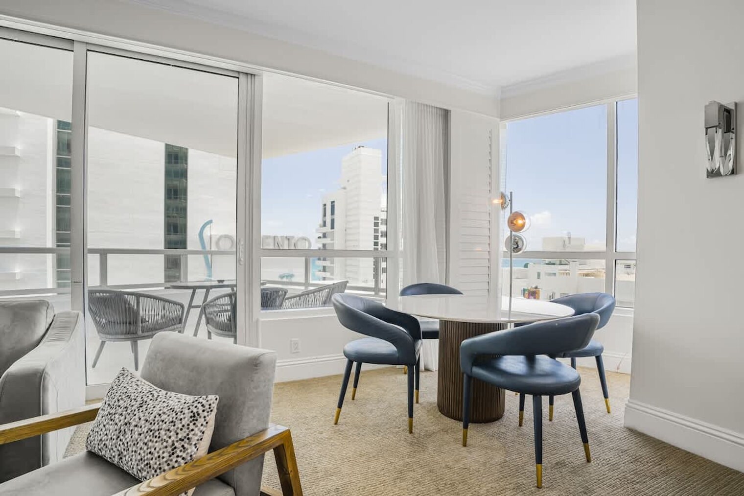 Building Photo - 4401 Collins Ave