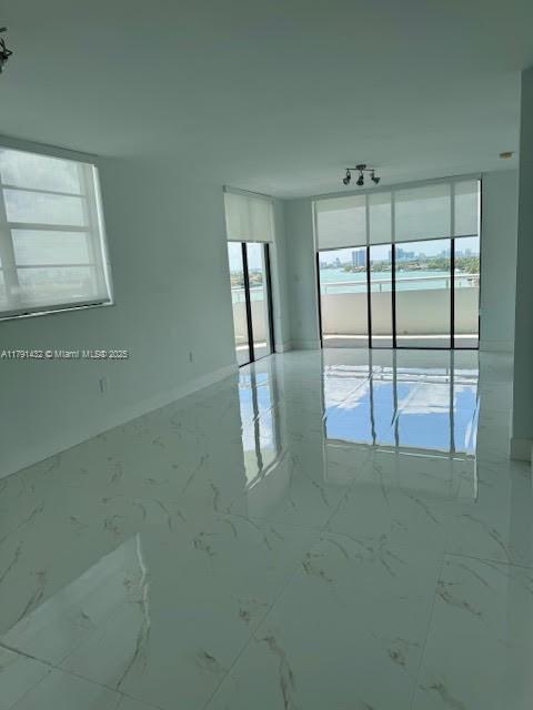 Building Photo - 6820 Indian Creek Dr
