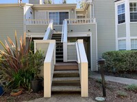 Building Photo - Spacious 1/1 Goleta Condo with Amenities!