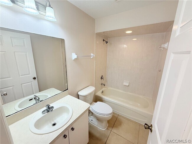 Building Photo - 9612 N Jackson Way