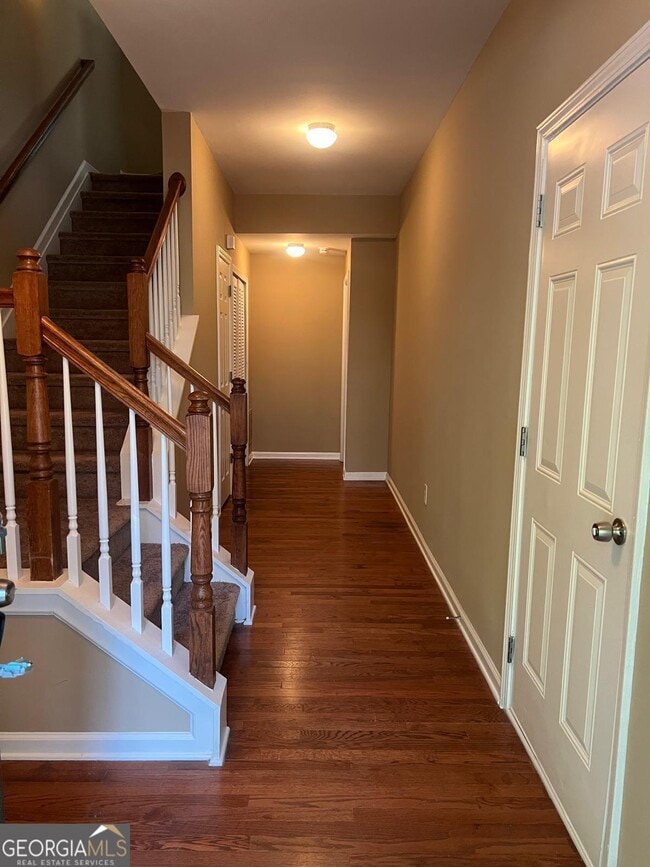 Building Photo - 3616 Utoy Dr SW