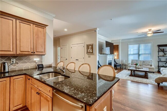 Building Photo - 6060 City Walk Ln