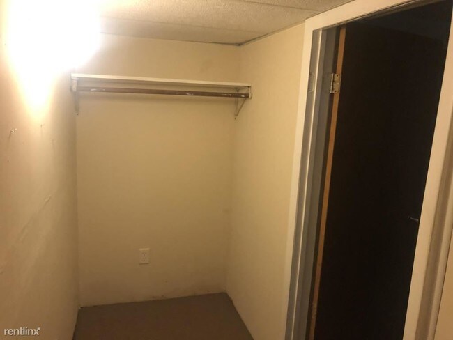 Building Photo - 4412 Walnut St