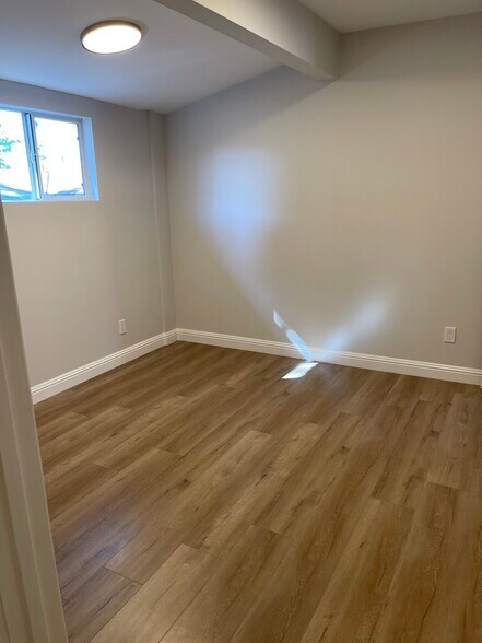 Building Photo - 4803 Lowell Ave