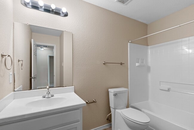 Building Photo - 6238 Cottage Pines Dr