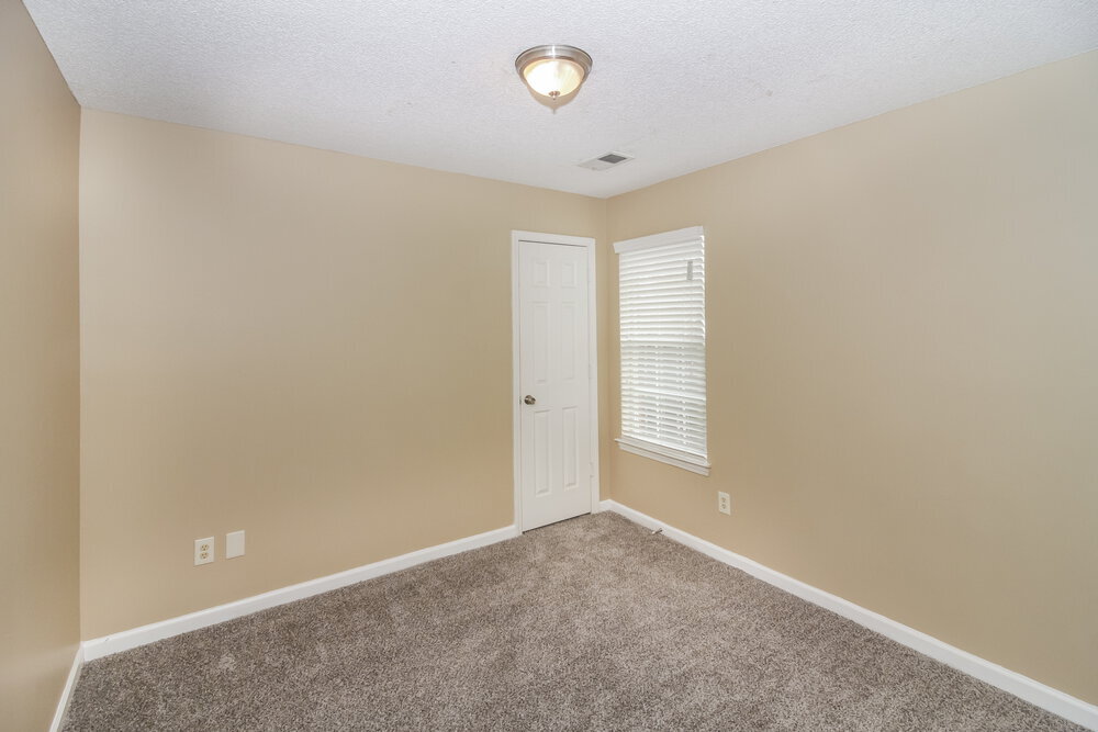 Building Photo - 1604 Marie Rd