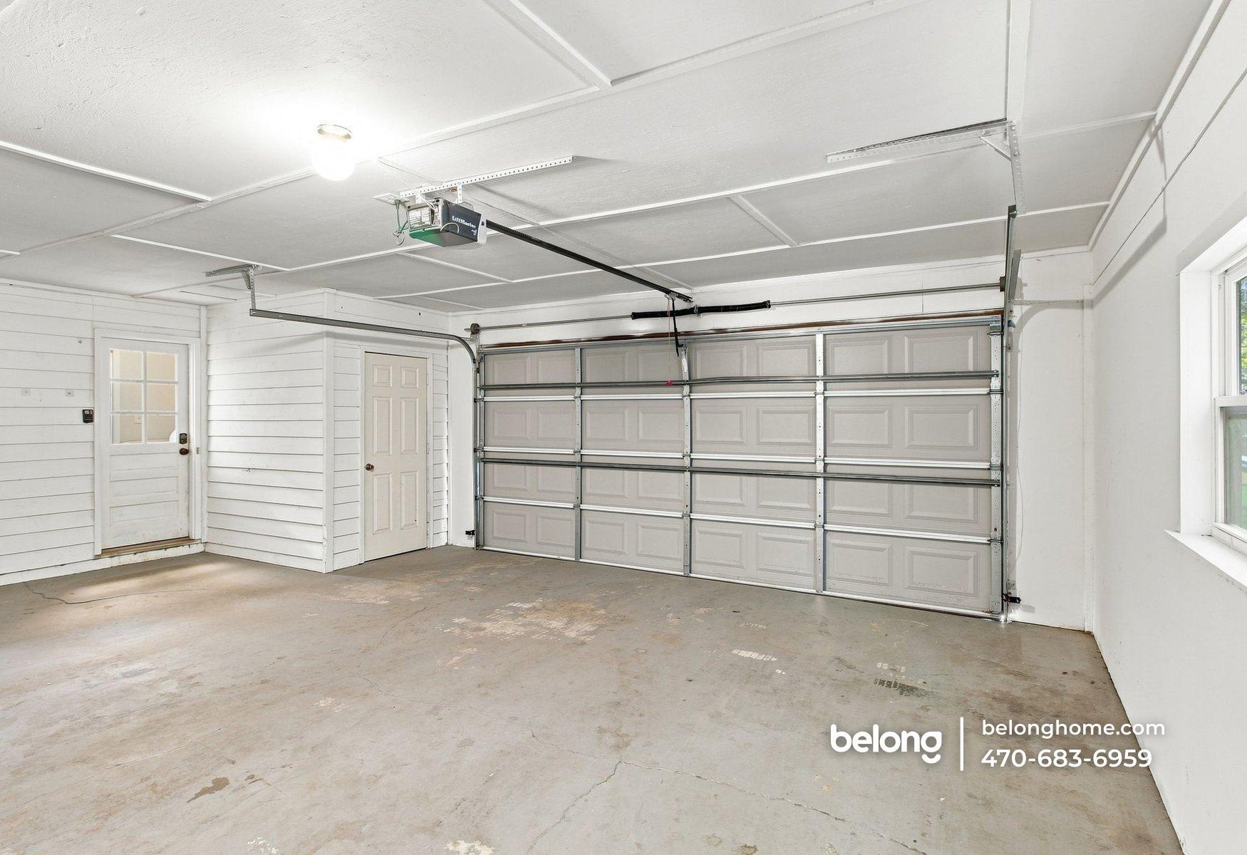 Building Photo - 30 Fairfield Dr