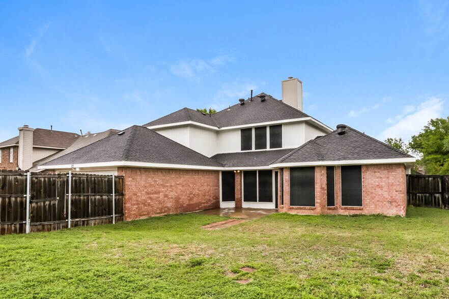 Building Photo - 113 Dennis Dr