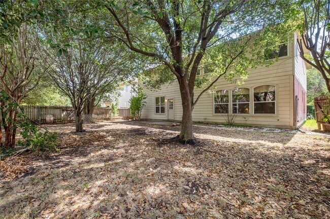 Building Photo - 4229 Kingsburg Dr