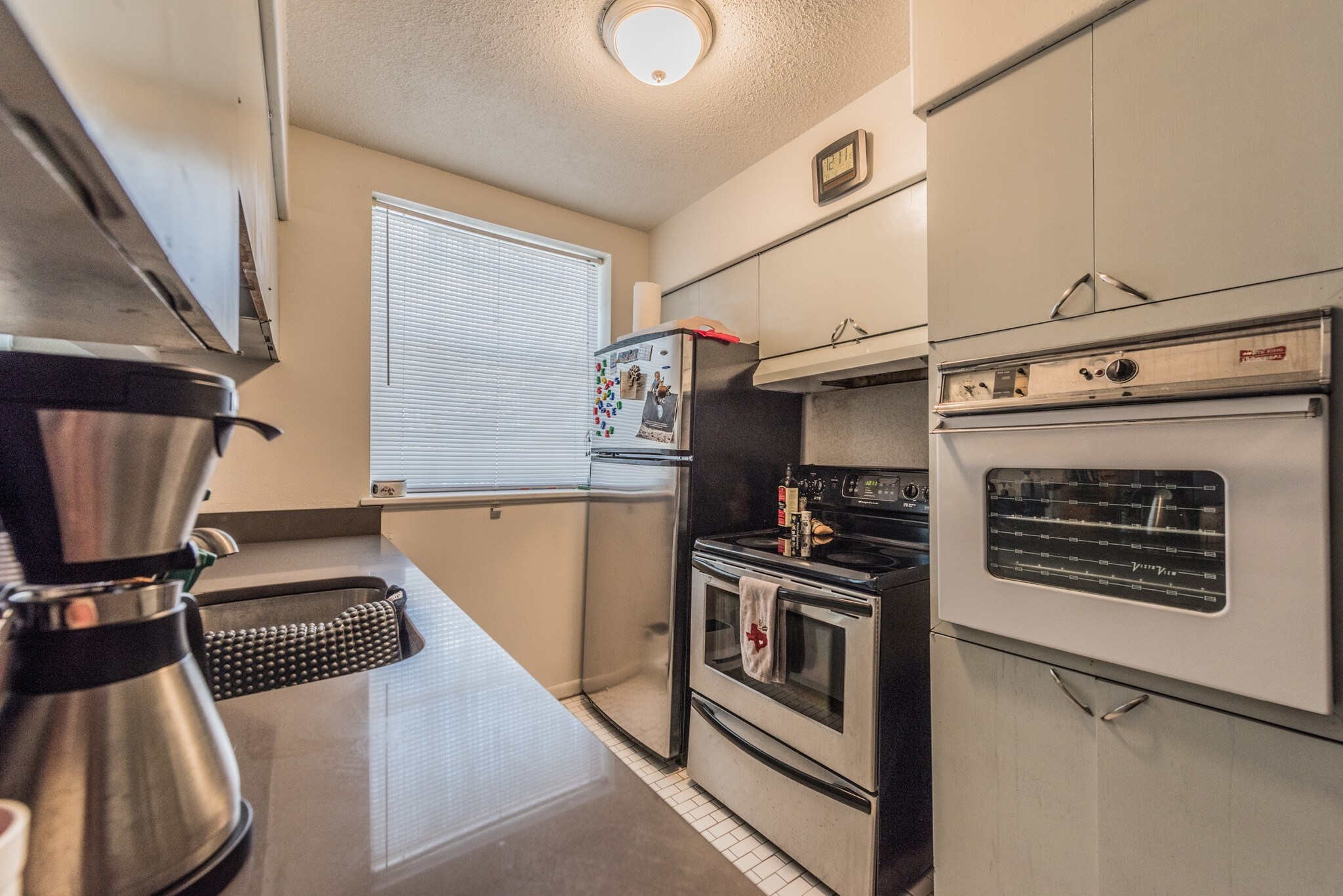 Building Photo - 1635 W Mulberry Ave