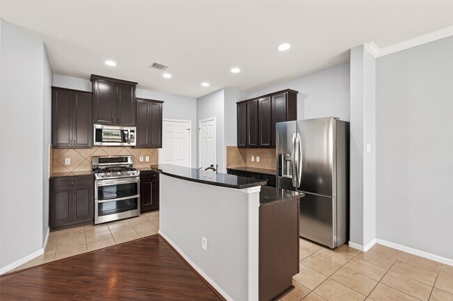 Building Photo - 6719 Sharpstone Creek Ln