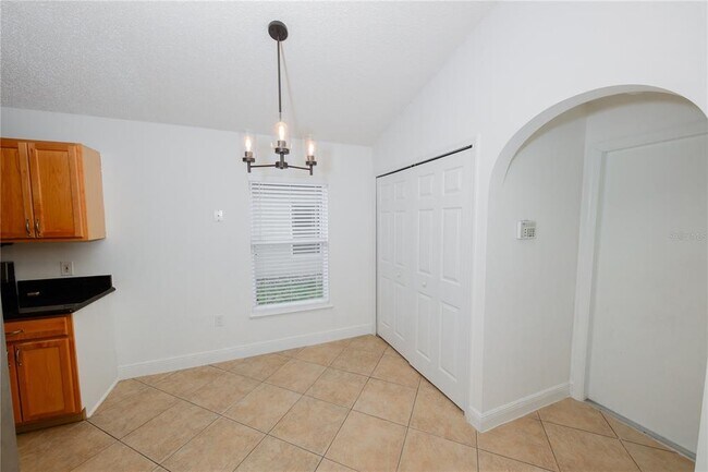 Building Photo - 16686 Corner Cove Way