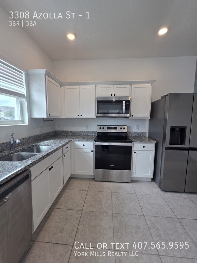 Building Photo - 3308 Azolla St