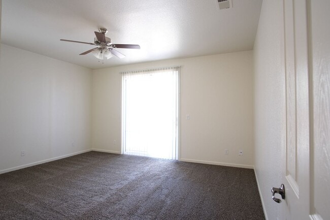 Building Photo - Gorgeous home in Ceres, Available NOW!!!