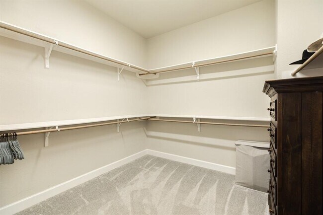 Building Photo - 9806 Starry Night Ln