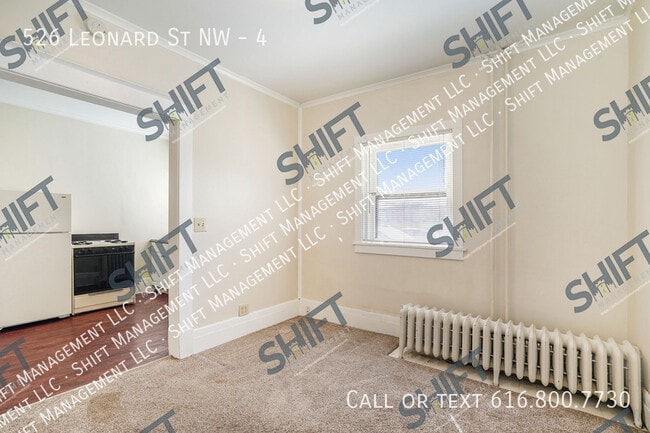 Building Photo - 526 Leonard St NW